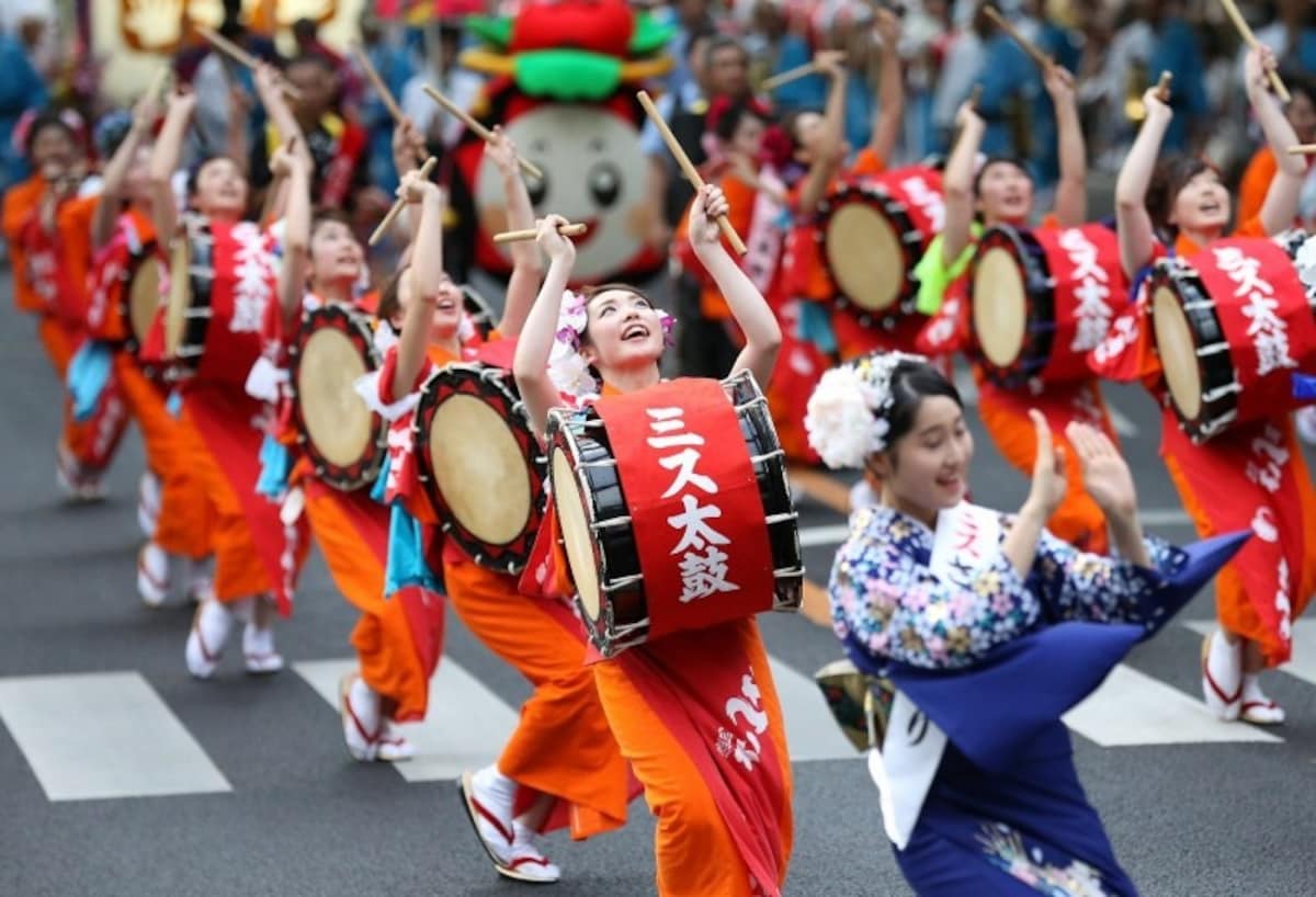 ■ 岩手・盛冈三飒舞