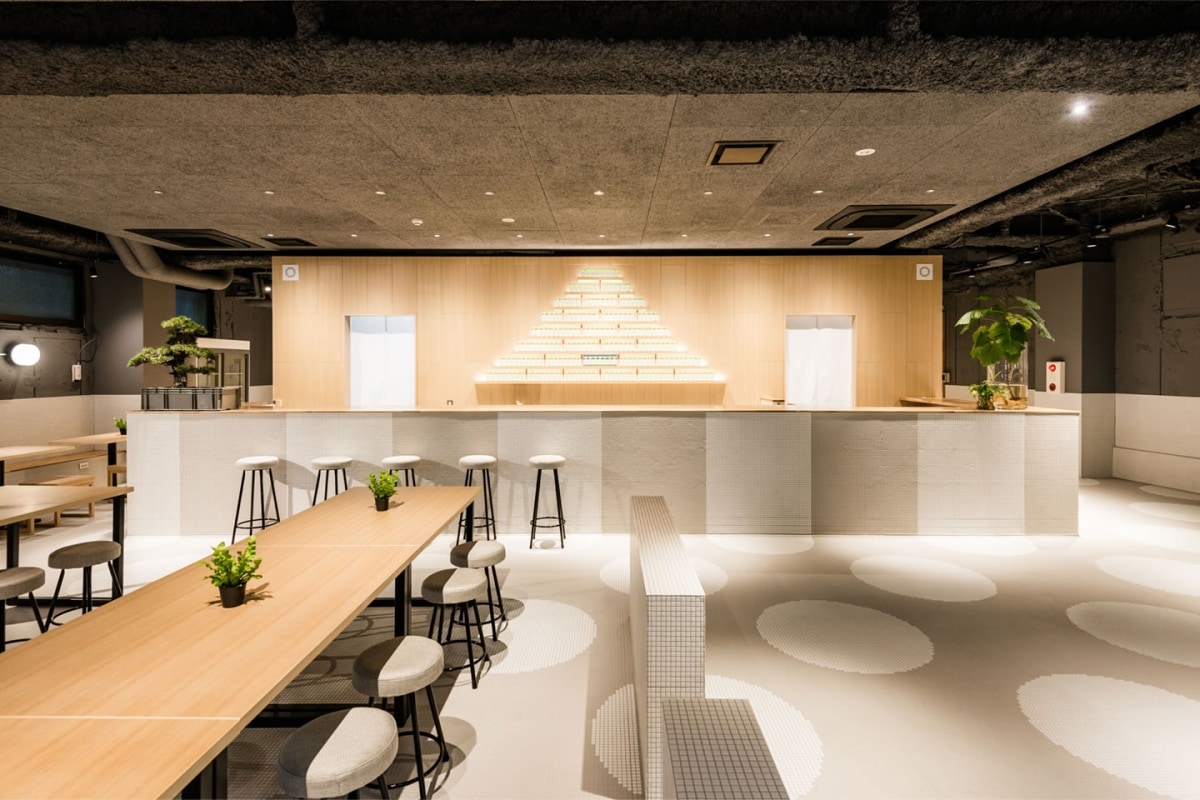 ■ 藏身在商店街内的复合式胶囊旅馆 — BUNKA HOSTEL TOKYO