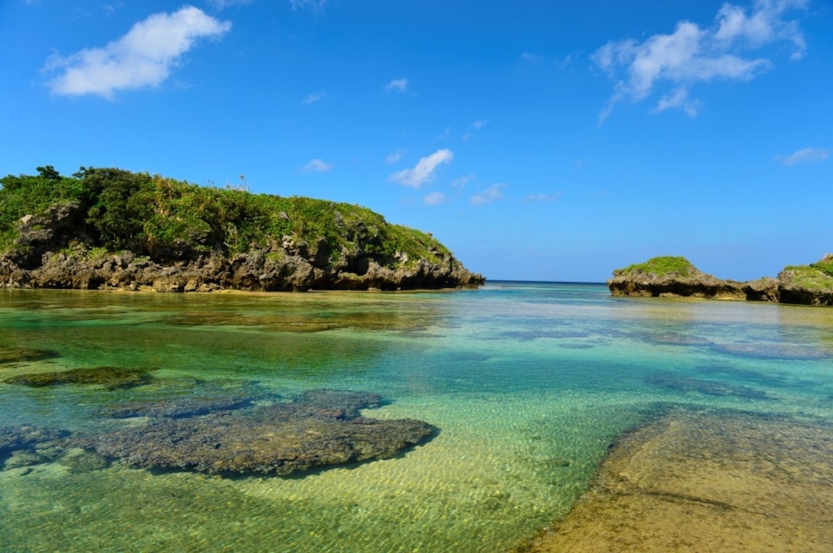 The Hub Port to Remote Islands