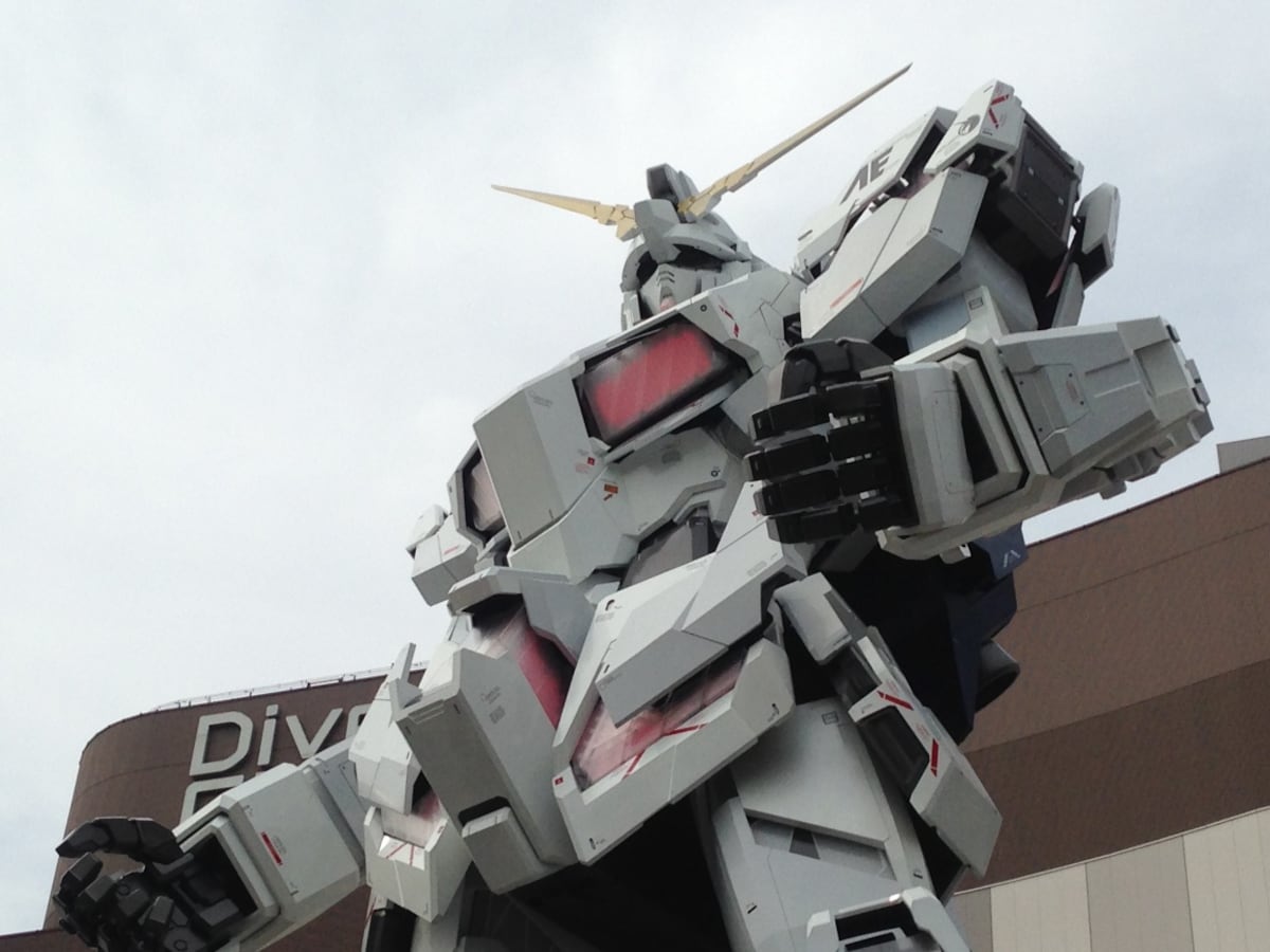 new gundam statue