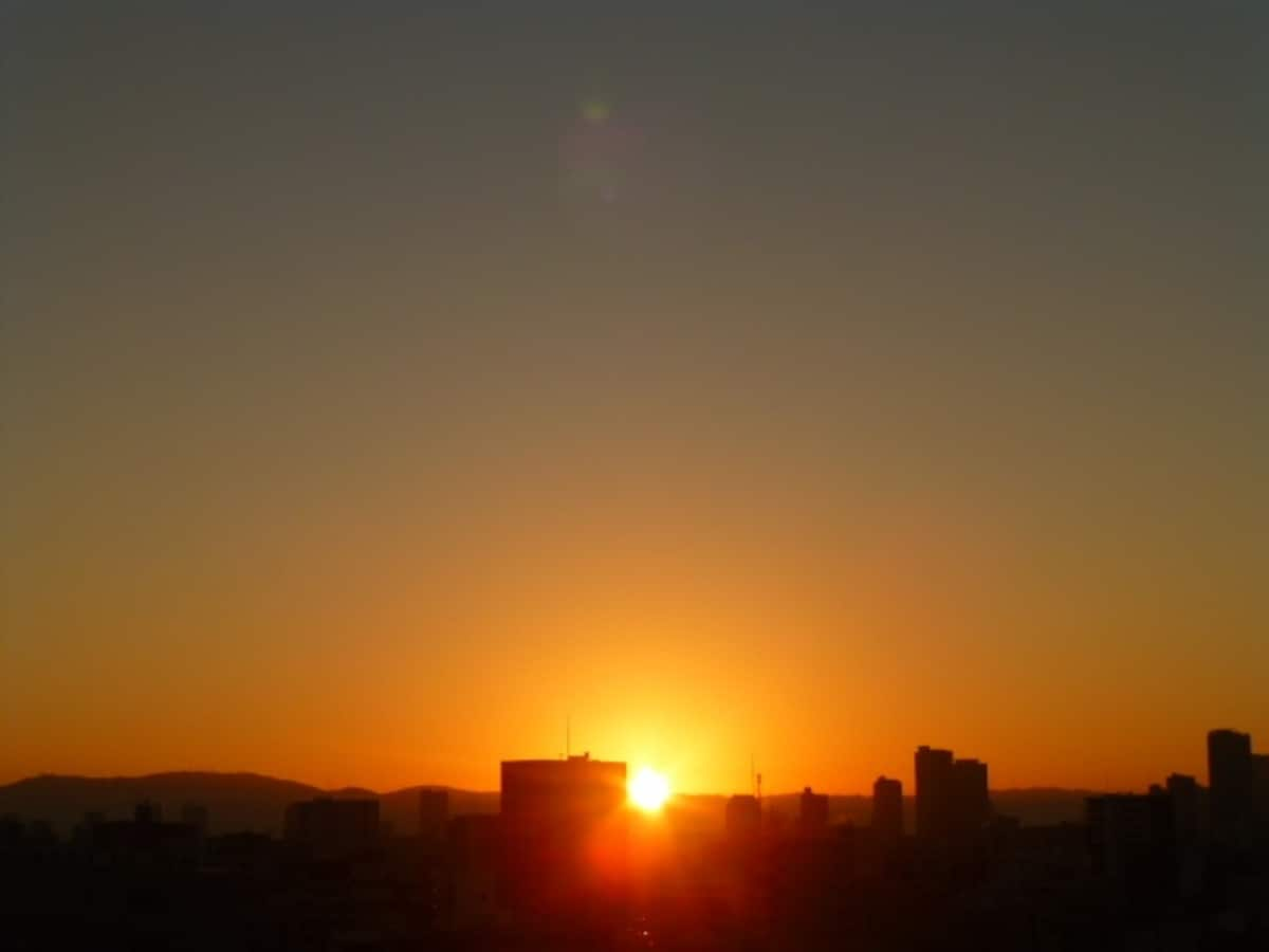 感受城市清晨的脈動│大阪・奈良 生駒山