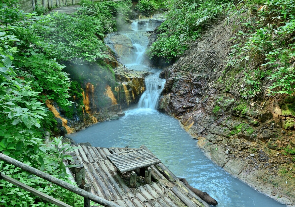 北海道絕景7：登別・被大自然懷抱的大湯沼川天然足湯