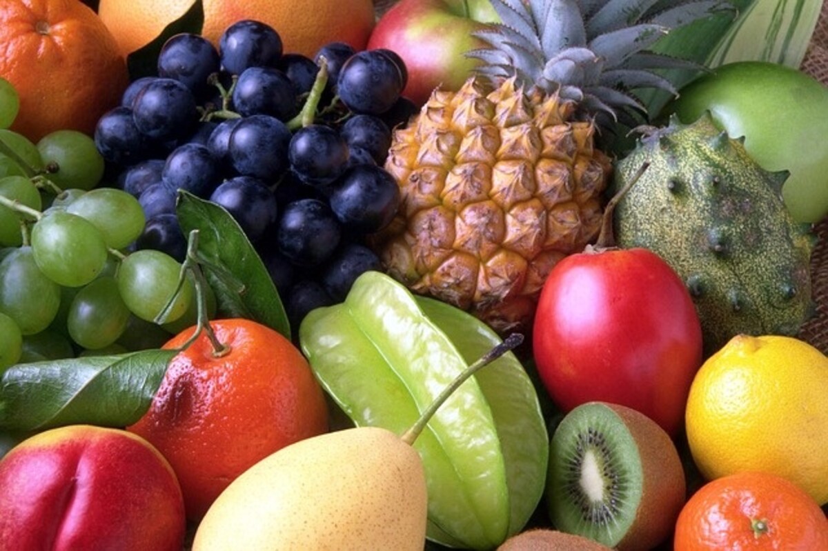 Certain fresh fruits or vegetables & soil
