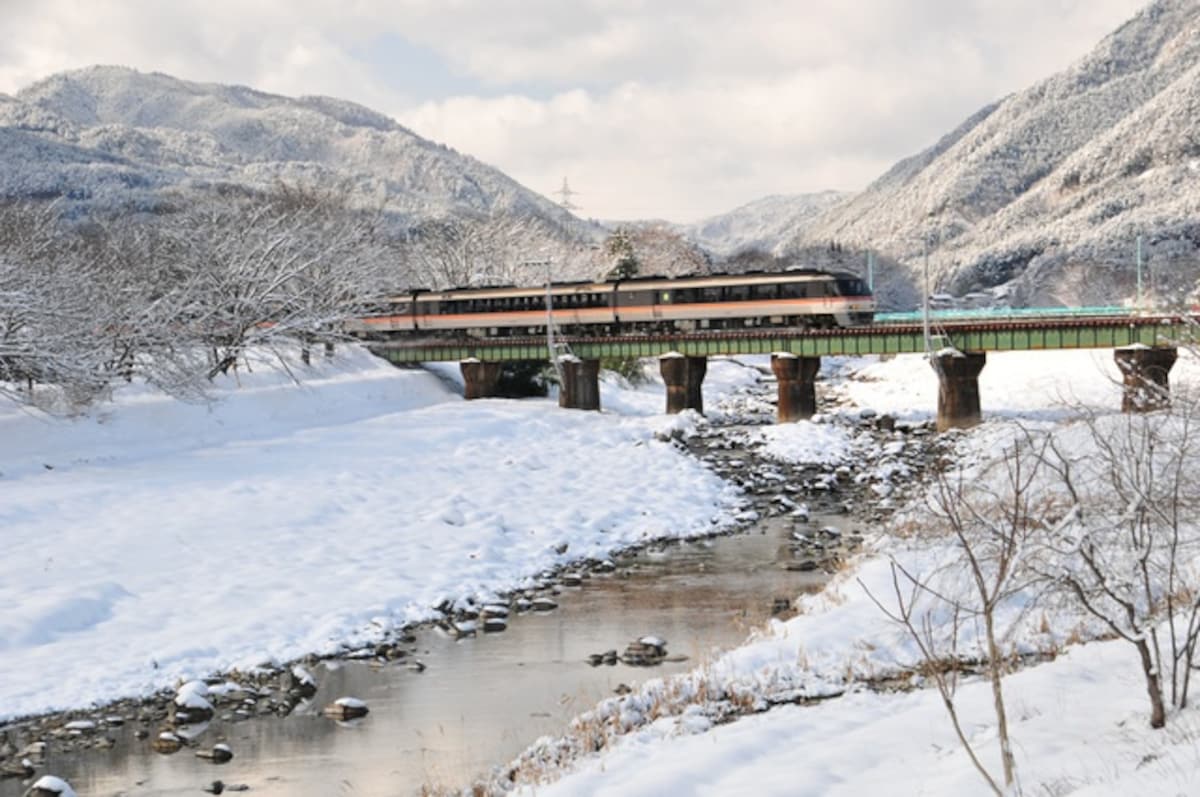 ■ 秘境路线5：岐阜＆富山 高山本线│水墨画般的神秘绝景