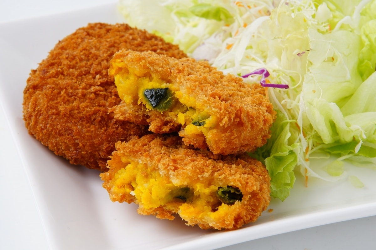 4. โคร็อกเกะไส้ฟักทอง (Kabocha no Korokke)