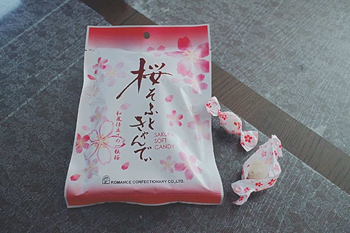 ลูกอมซากุระ Sakura Soft Candy