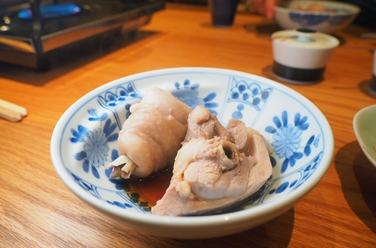 ■ 专人服务好贴心！福冈超热门的水炊鸡肉锅专门店｜橙