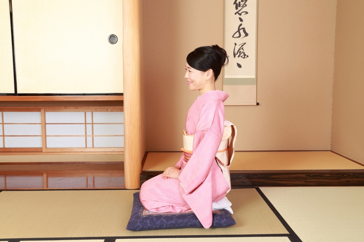 How To Sit On A Japanese Cushion All About Japan