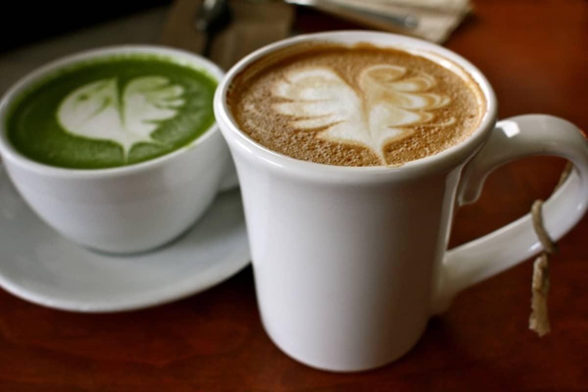 100% 유기농 커피 원두만 사용하는 커피 전문점