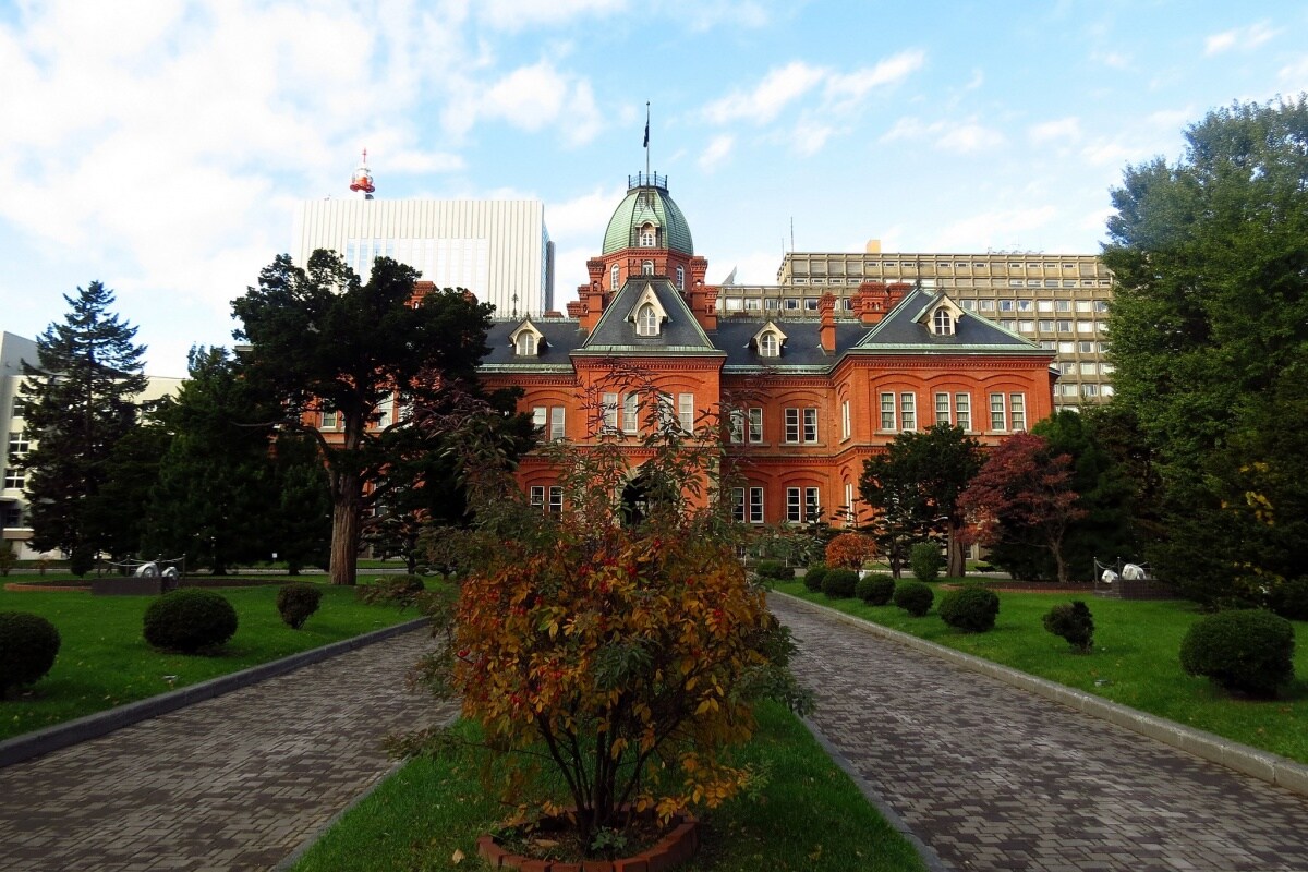 3. ตึกที่ทำการรัฐบาลเก่าฮอกไกโด (Former Hokkaido Government Office Building)