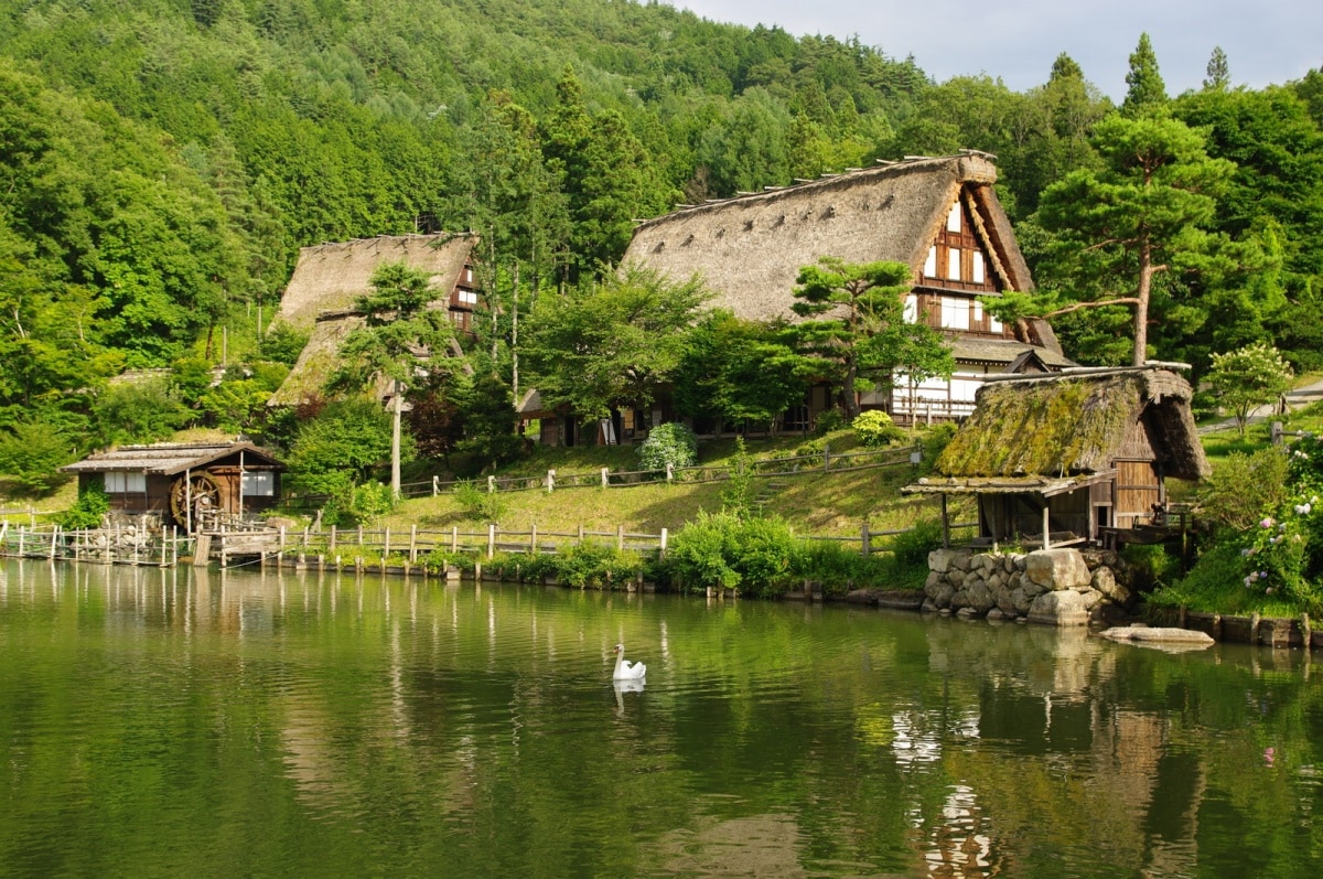 8.หมู่บ้านพื้นเมืองฮิดะ (Hida Folk Village)