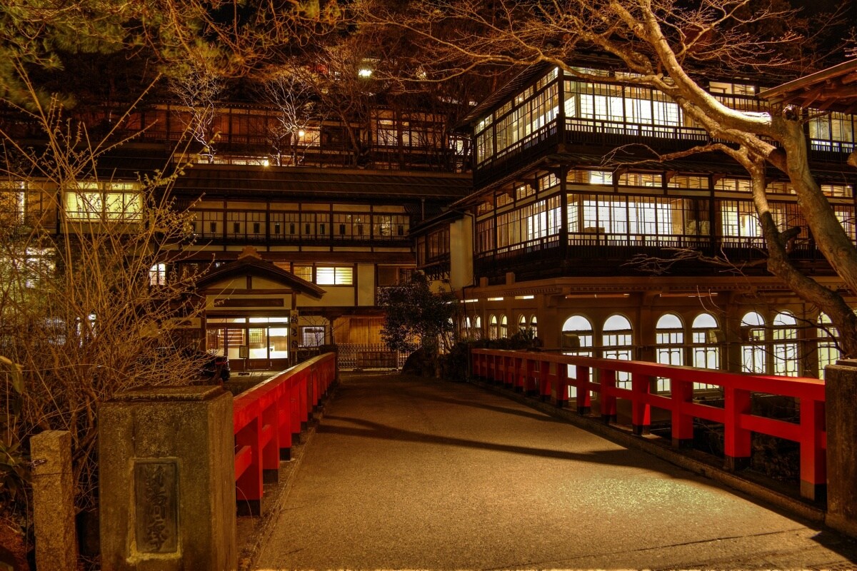 4. ชิมะออนเซ็น (Shima onsen)