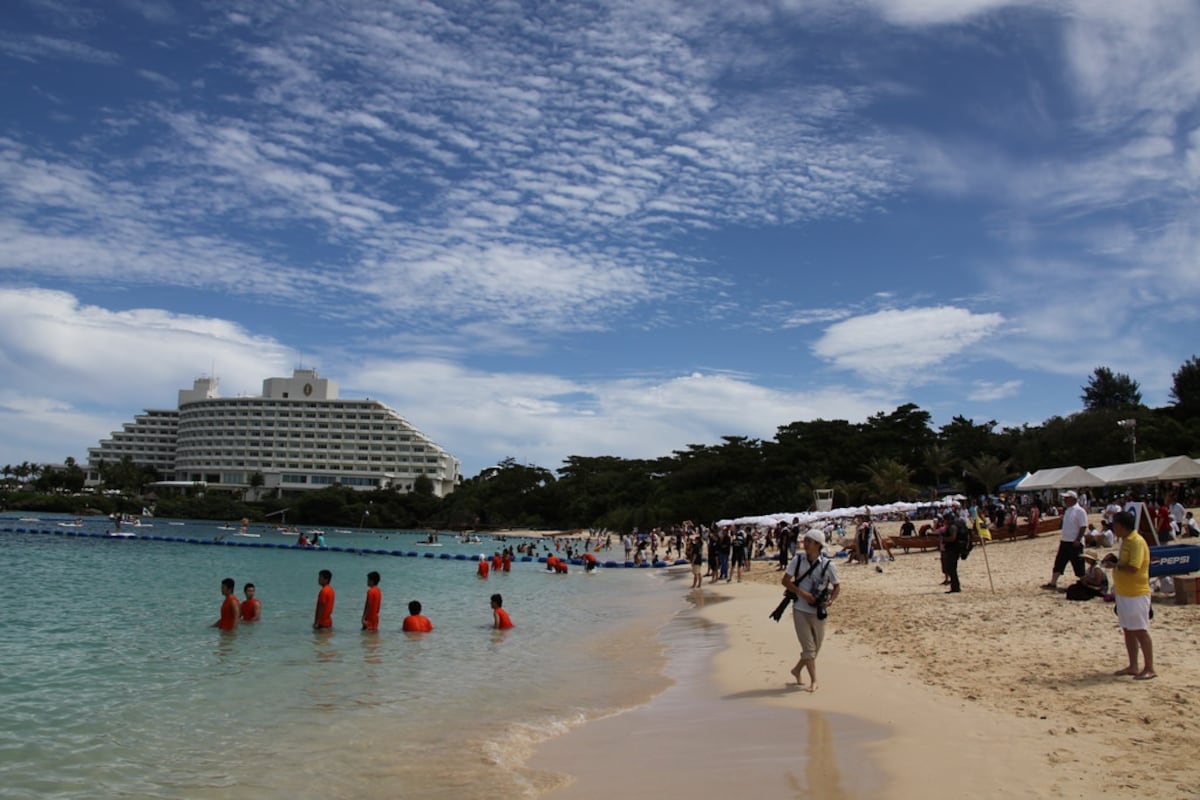 3. หาดมันสะ (Manza Beach)