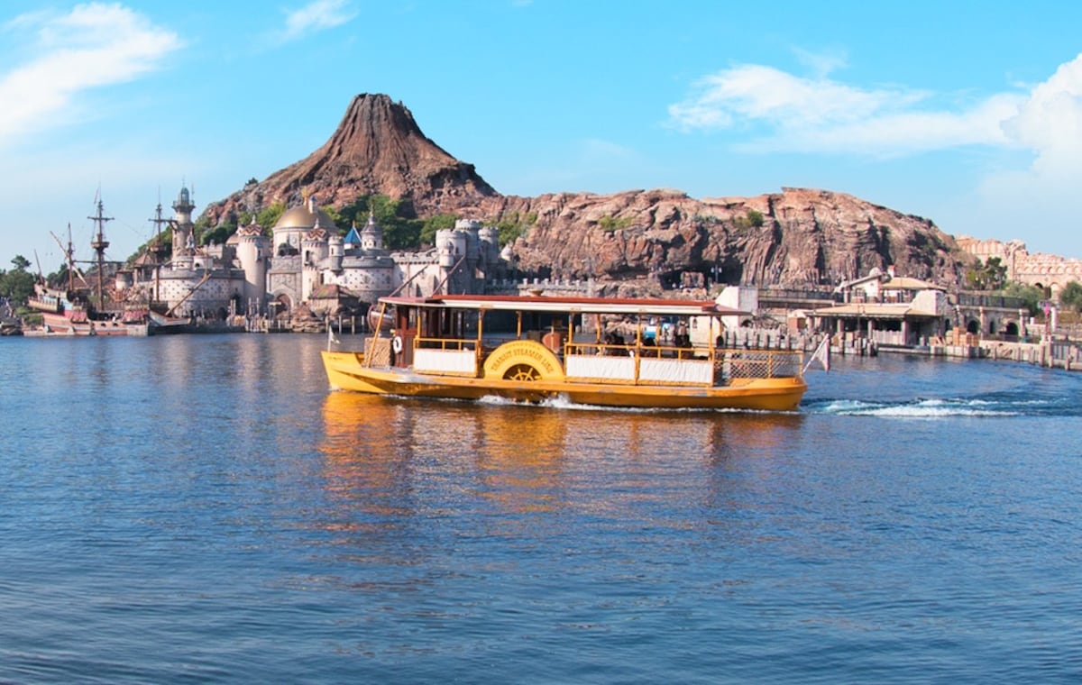 3. โตเกียวดิสนีย์ซี (Tokyo Disney Sea)