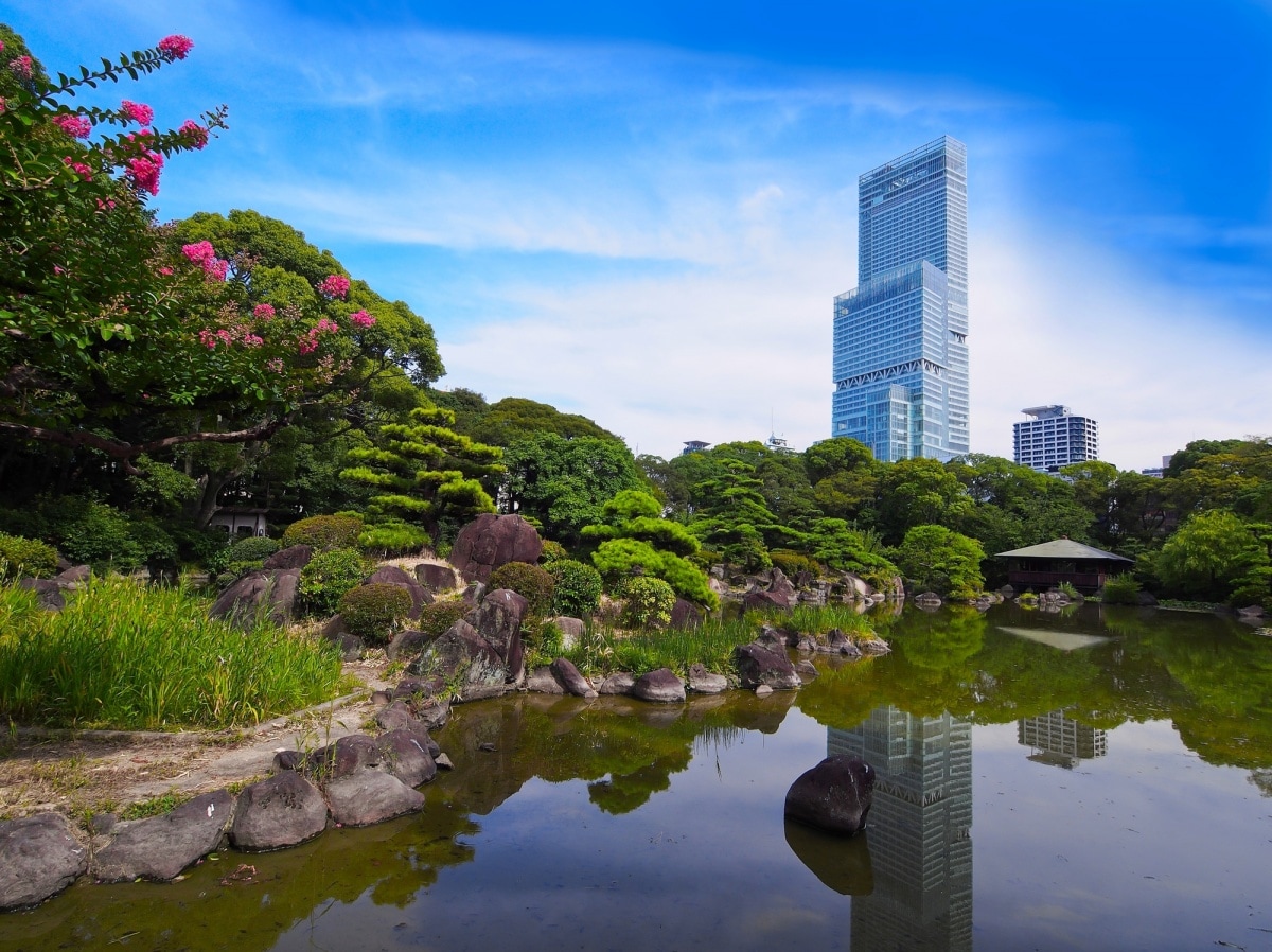 14. Snap an Artsy Photo of the Abeno Harukas Building at Tennoji Park