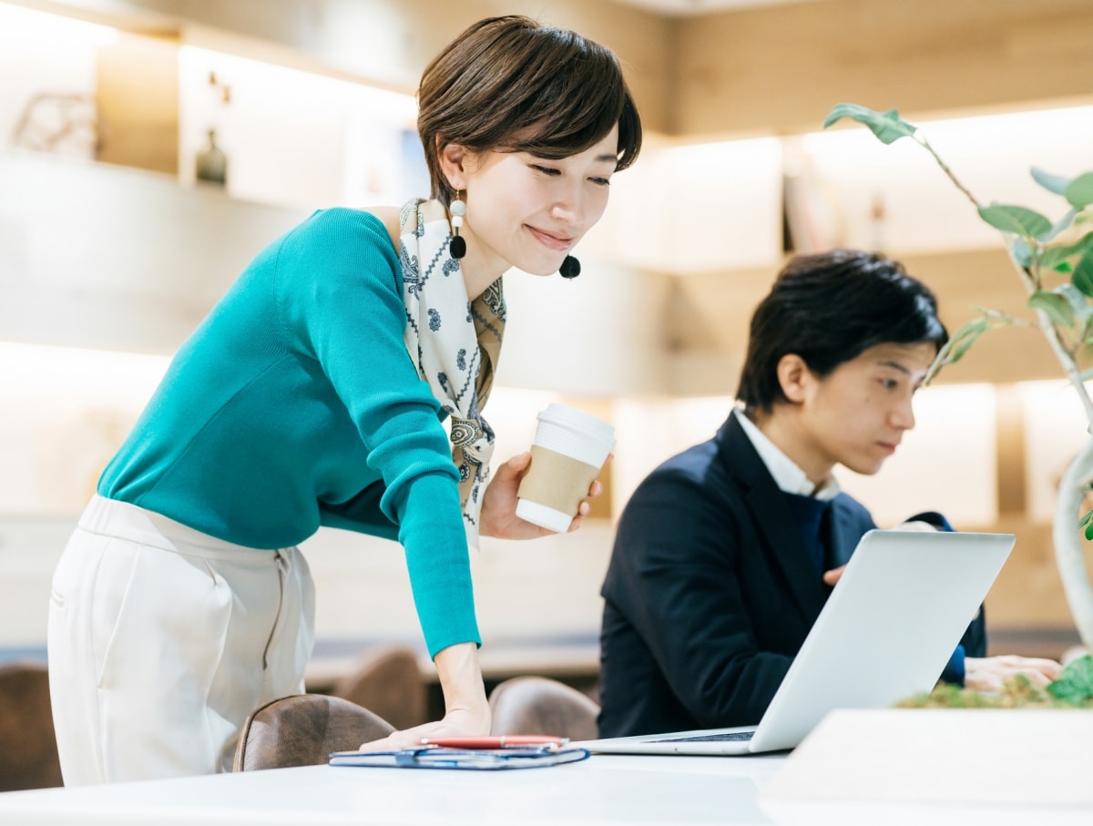 What To Wear: Women Working in Japan 