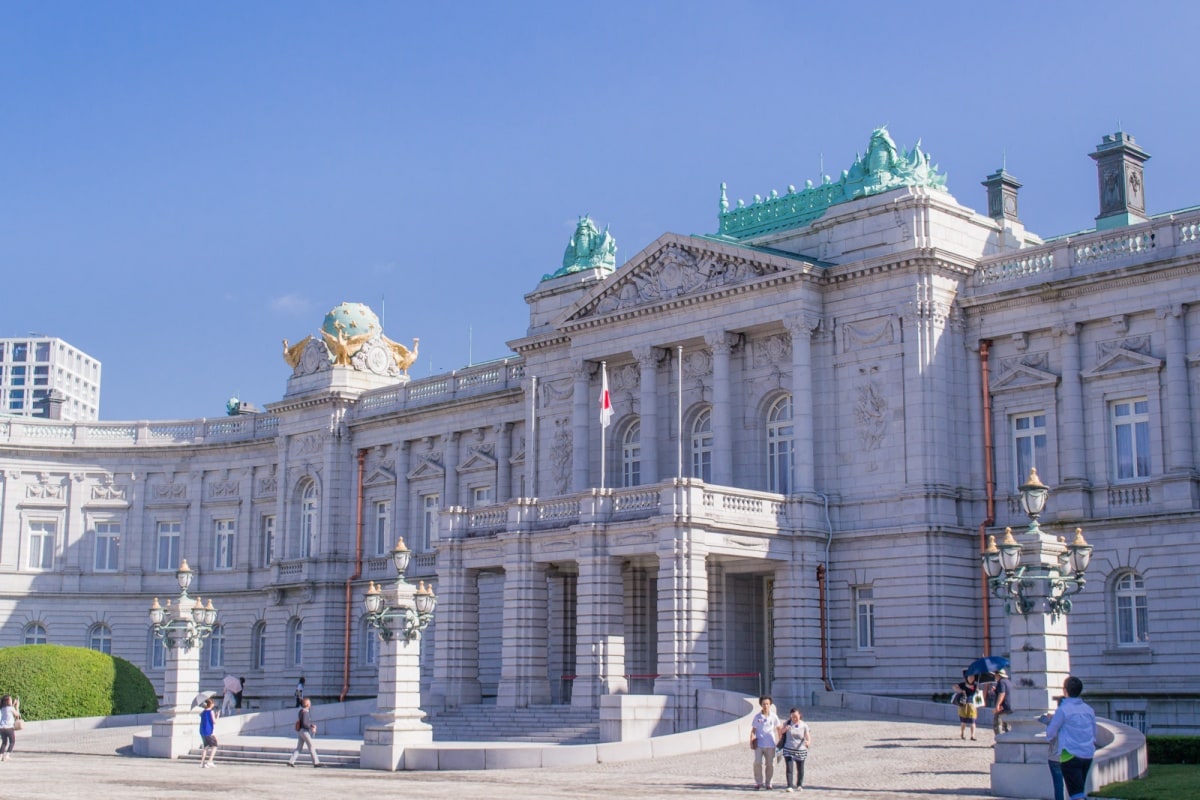 2. พระราชวังอะกาซากะ (Akasaka Palace)