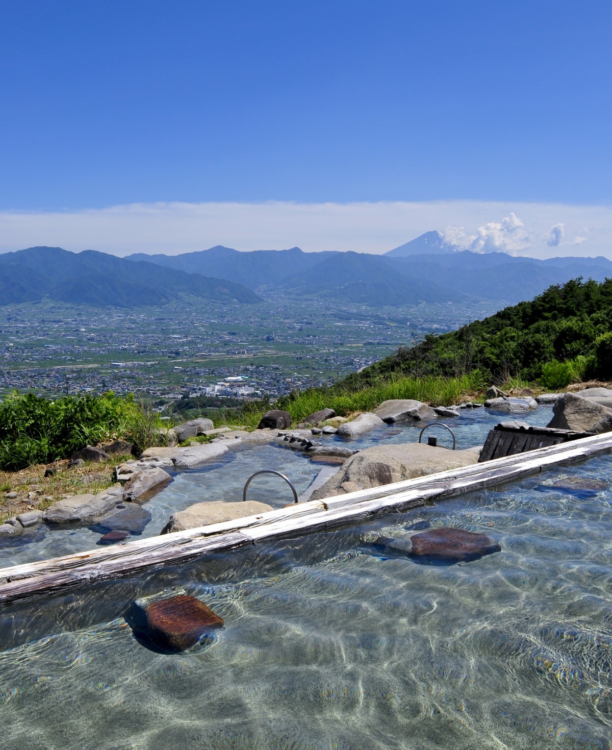 3. โฮตทาระคาชิออนเซ็น, ยามานาชิ (Hottarakashi Onsen, Yamanashi)