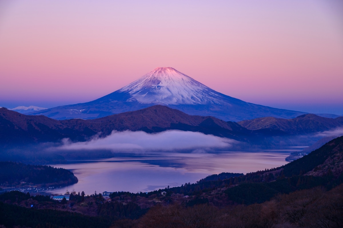 8. ทะเลสาบอาชิ ฮาโกเน่, คานากาวา (Ashinoko Lake Hakone, Kanagawa)