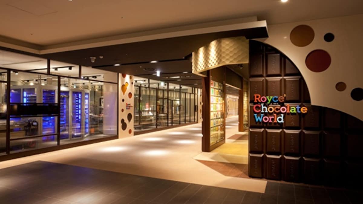 2. Royce’ Chocolate World (Sapporo)