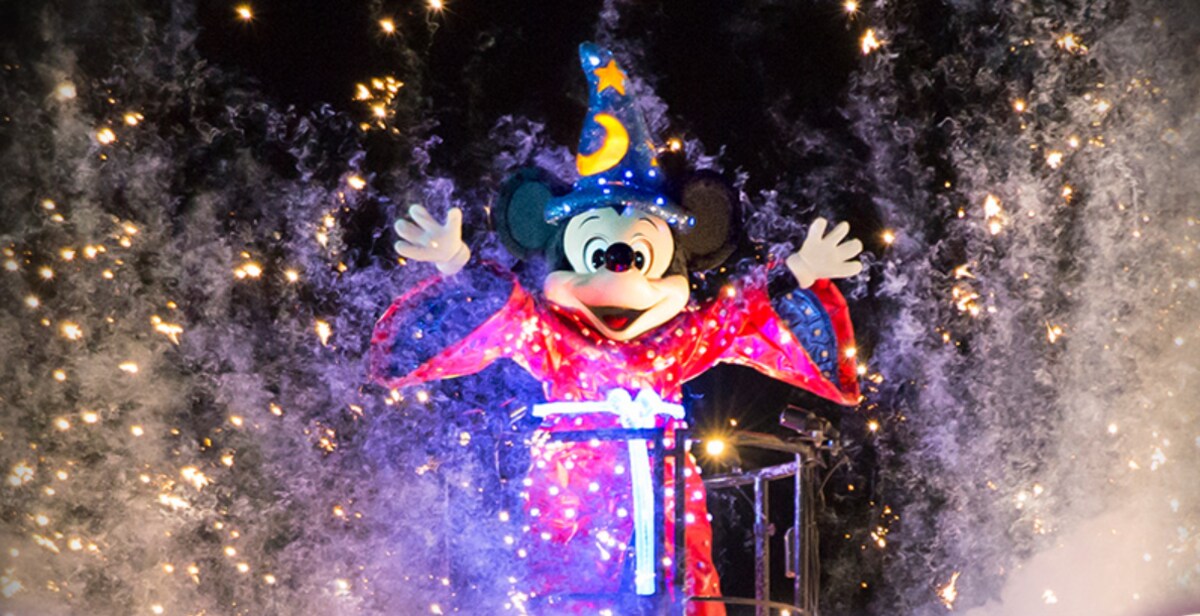 Ring in the New Year at Tokyo Disneyland! All About Japan