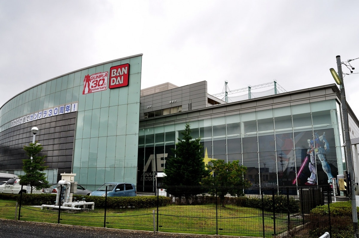 5. โรงงานหุ่นกันพลา Bandai Hobby Center