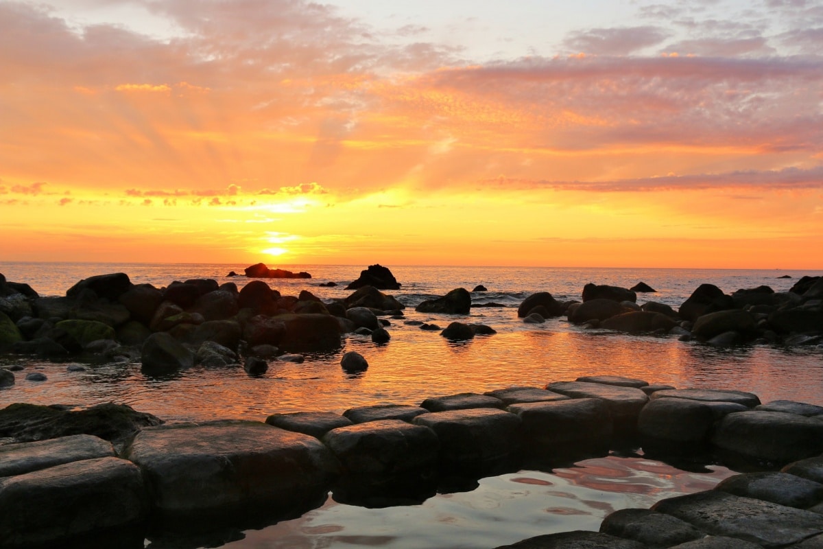 超夢幻風呂｜函館・水無海濱溫泉 (水無海浜温泉)