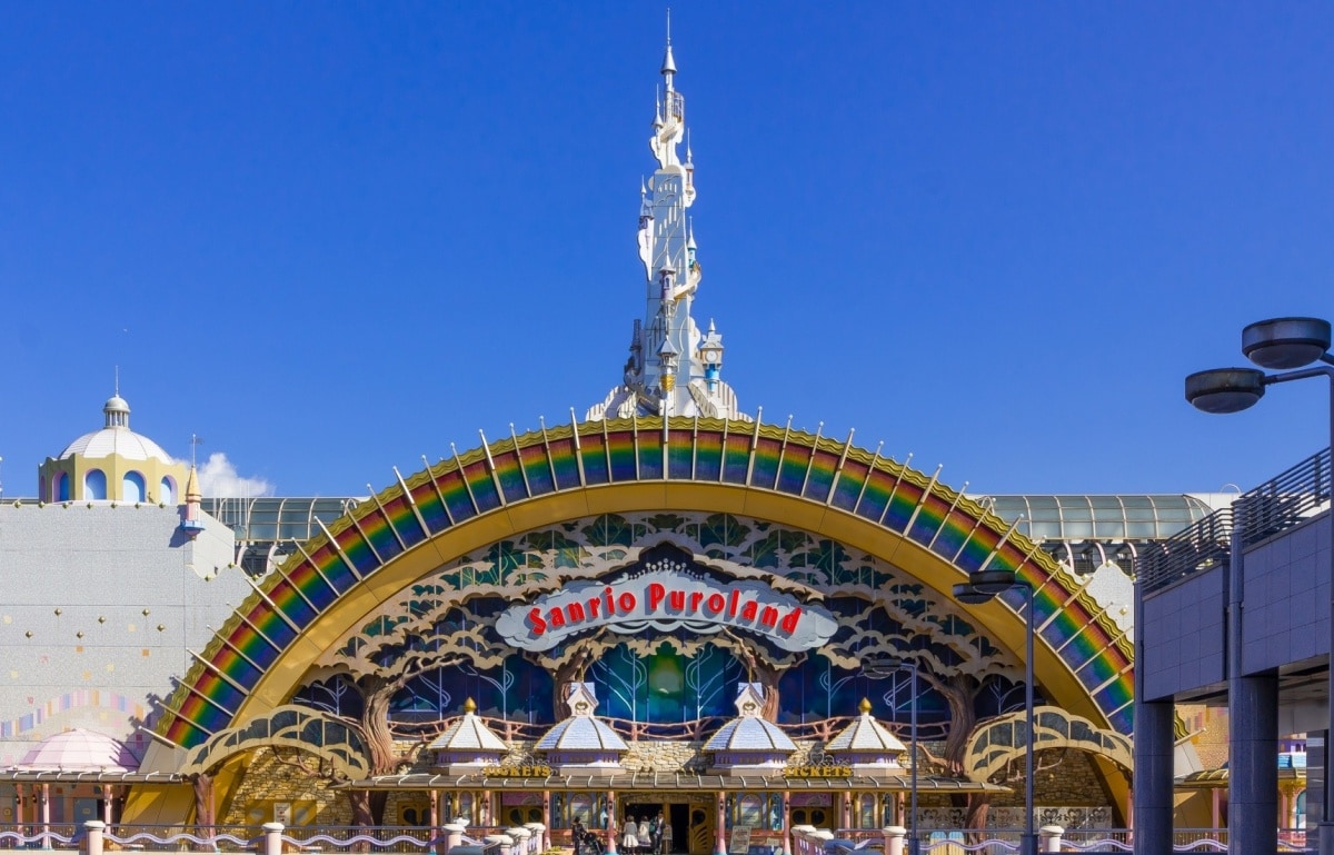 3.เที่ยวสวนสนุกแบบสายแบ๊วที่ Sanrio Puroland