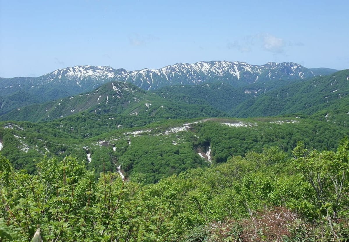 2. เทือกเขาชิราคามิ-ซังจิ จังหวัดอาโอโมริและอาคิตะ (Shirakami-sanchi Mountain Range, Aomori and Akita)