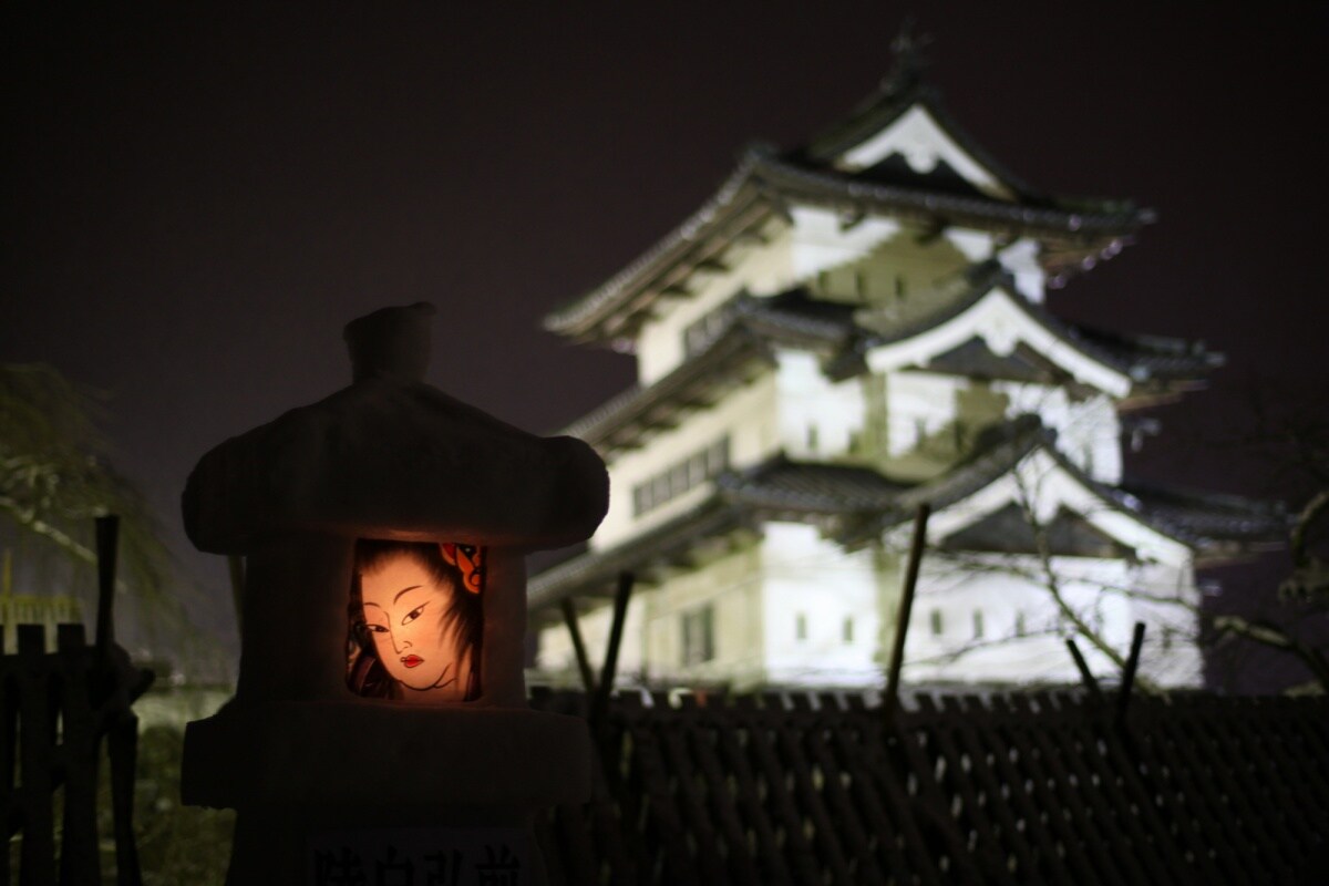 青森│弘前城雪灯笼祭