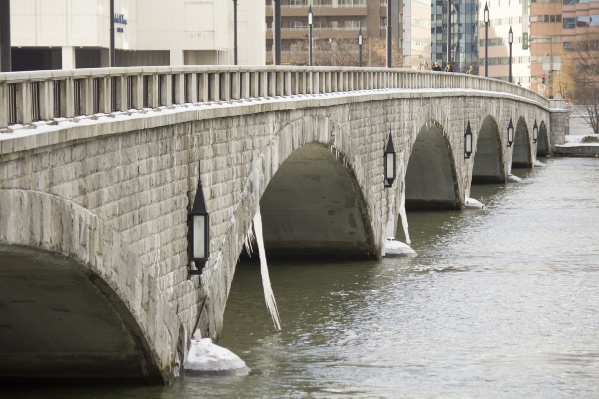 สะพานบันได (Bandai Bridge)