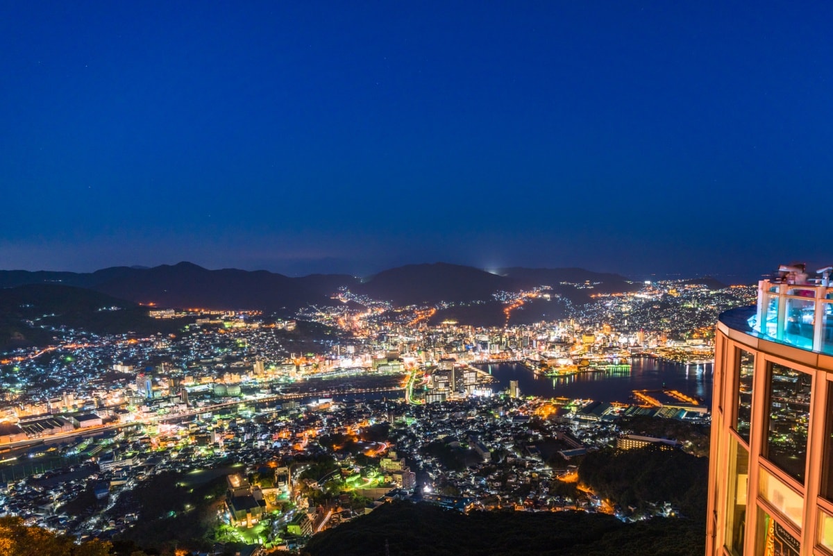 4. ภูเขาอินะซะ (Mount Inasa)