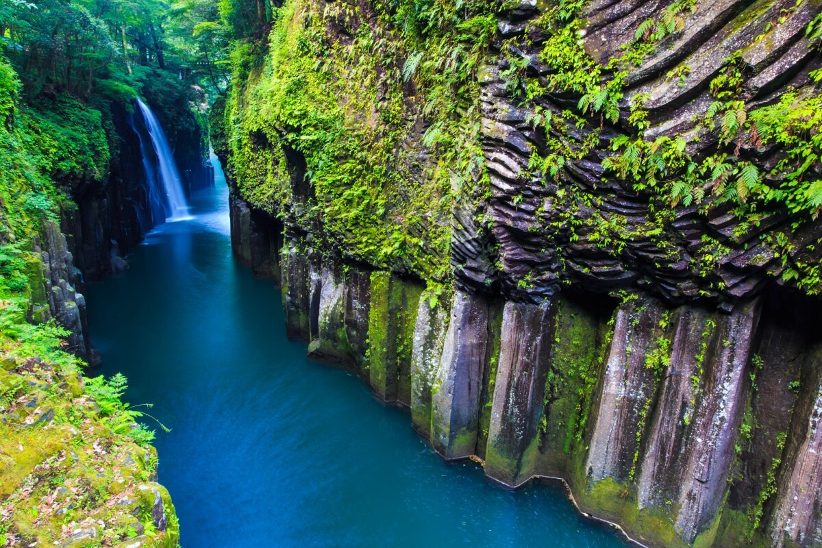 ช่องเขาทากาจิโฮะ (Takachiho kyo)