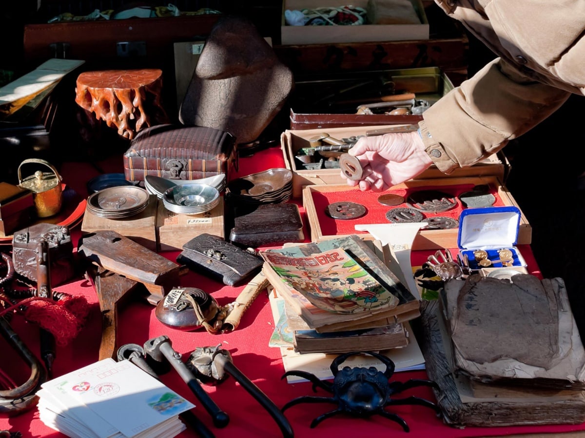 Ohatsu Tenjin Shrine Flea Market (Osaka)