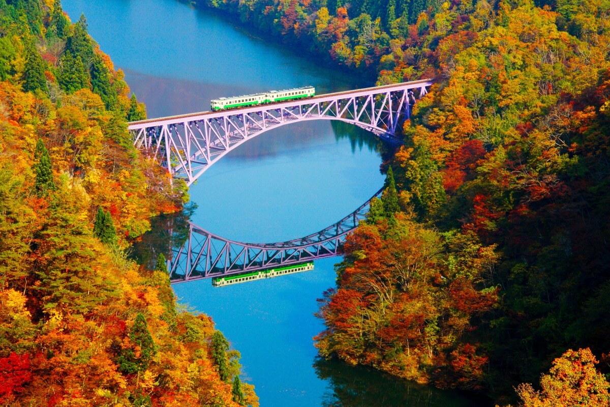 9 รถไฟสายทาดามิ (Tadami Line)