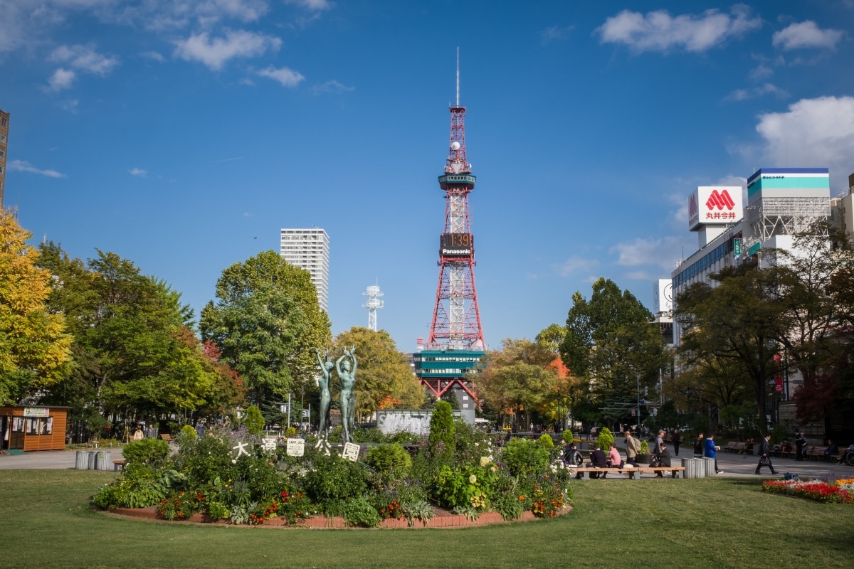 1. สวนสาธารณะโอโดริ (Odori Park)