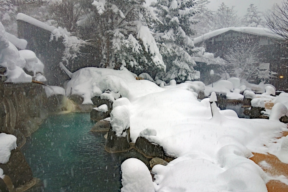 Four Outstanding Outdoor Onsen Across Japan | All About Japan