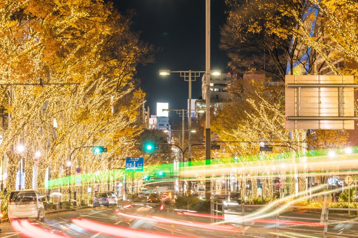 F-15 สถานีเมจิจิงงูมาเอะ (Meiji-jingumae Station)