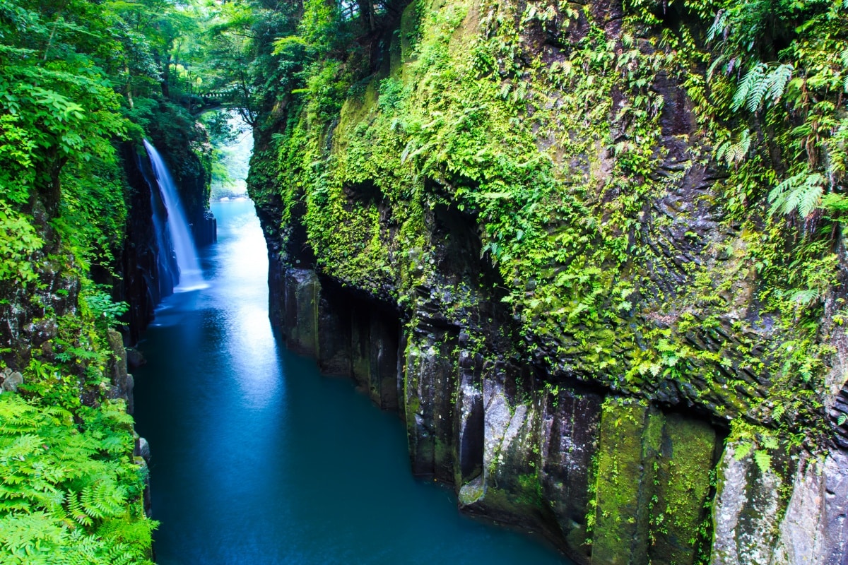 10 ช่องเขาทากาจิโฮะ จังหวัดมิยาซากิ (Takachiho Gorge, Miyazaki)