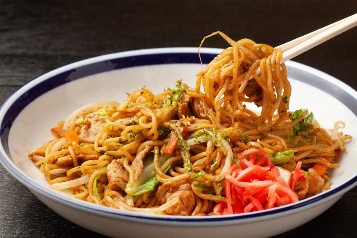 7. ยากิโซบะ (yakisoba/焼きそば)