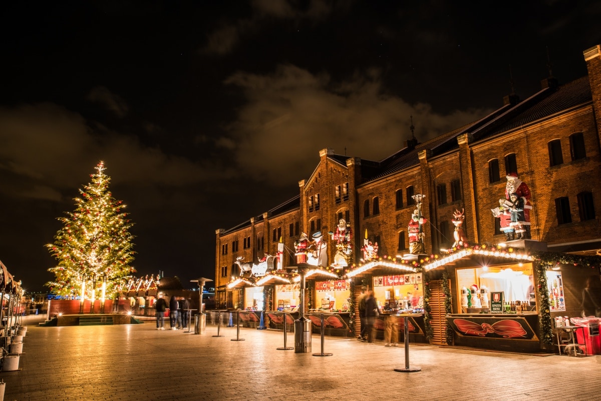 8. ตลาดคริสต์มาส โกดังอิฐแดงโยโกฮาม่า จังหวัดคานางาวะ (Yokohama Red Brick Warehouse Christmas Market, Kanagawa)