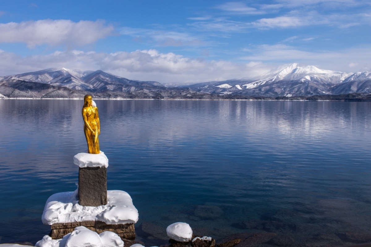 4. ทะเลสาบทาซาวะ จังหวัดอากิตะ (Lake Tazawa, Akita)