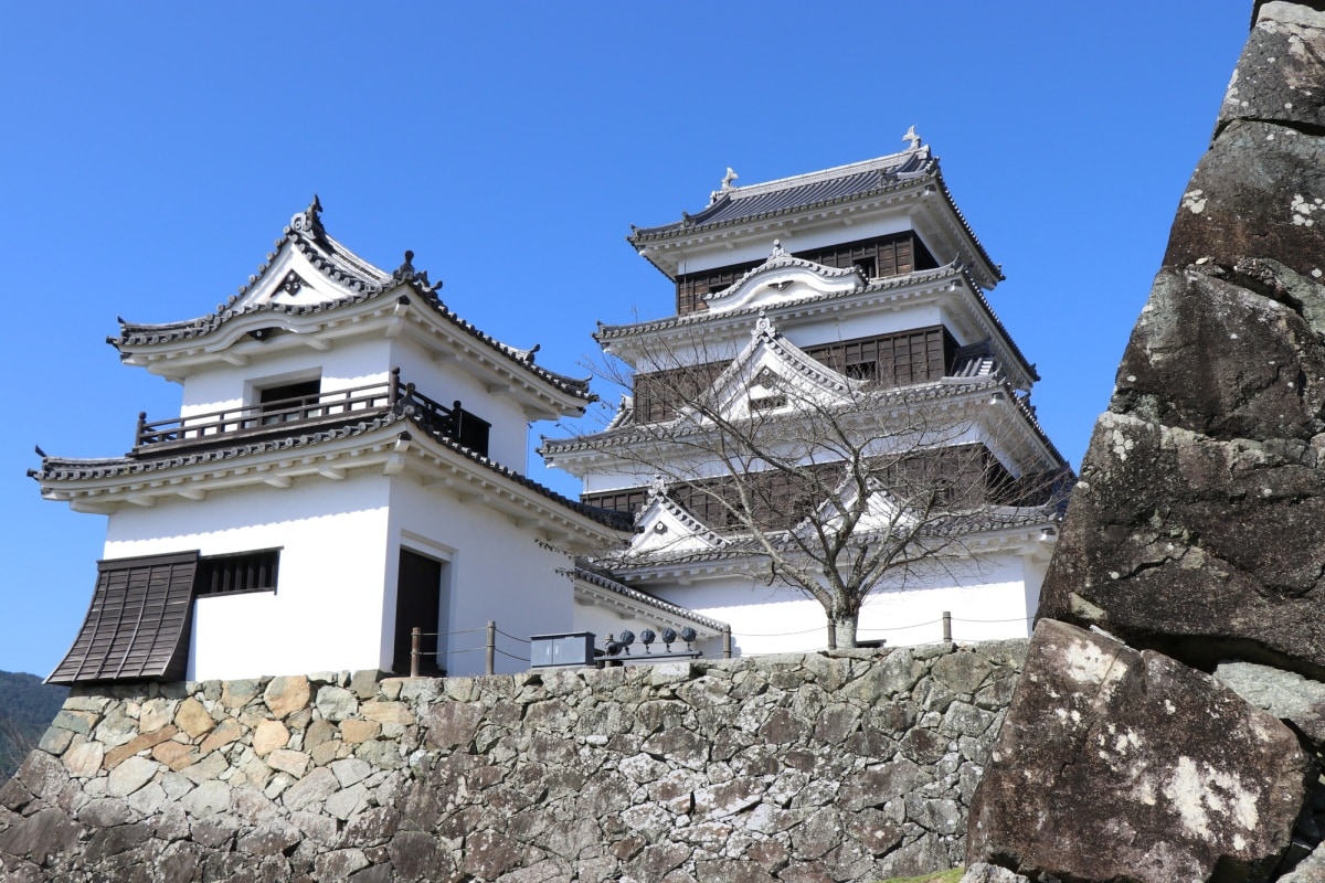 ปราสาทโอซุ (Ozu Castle)