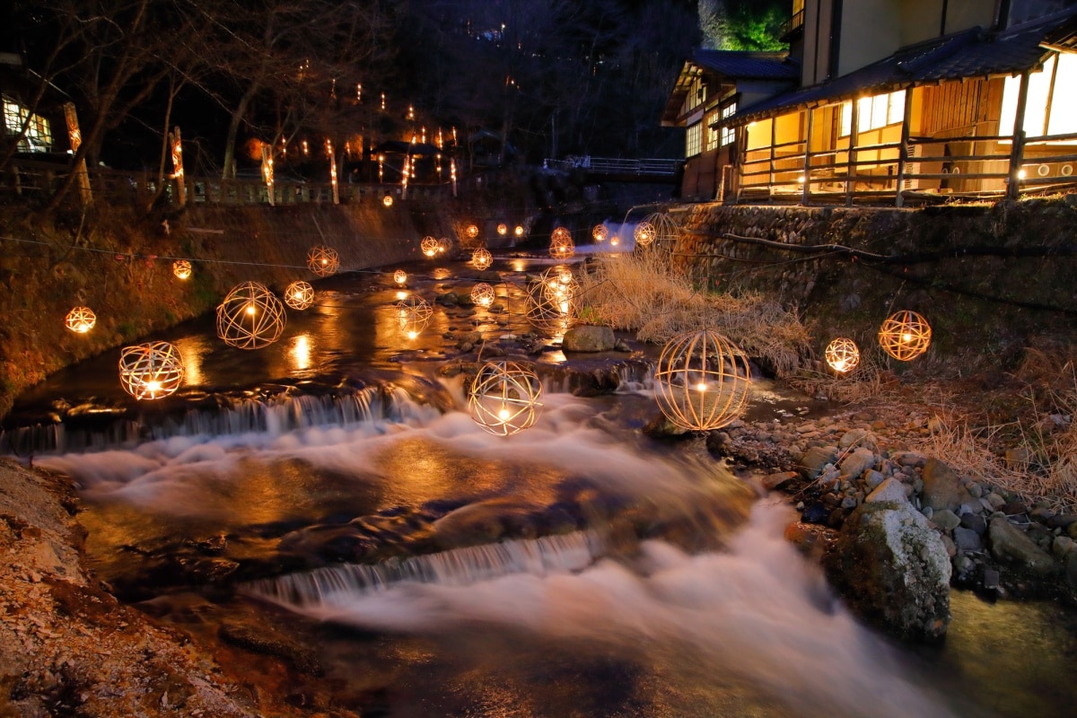 5. คุโรคาวะ ออนเซ็น (Kurokawa Onsen)：ภูมิภาคคิวชู (Kyushu Area)