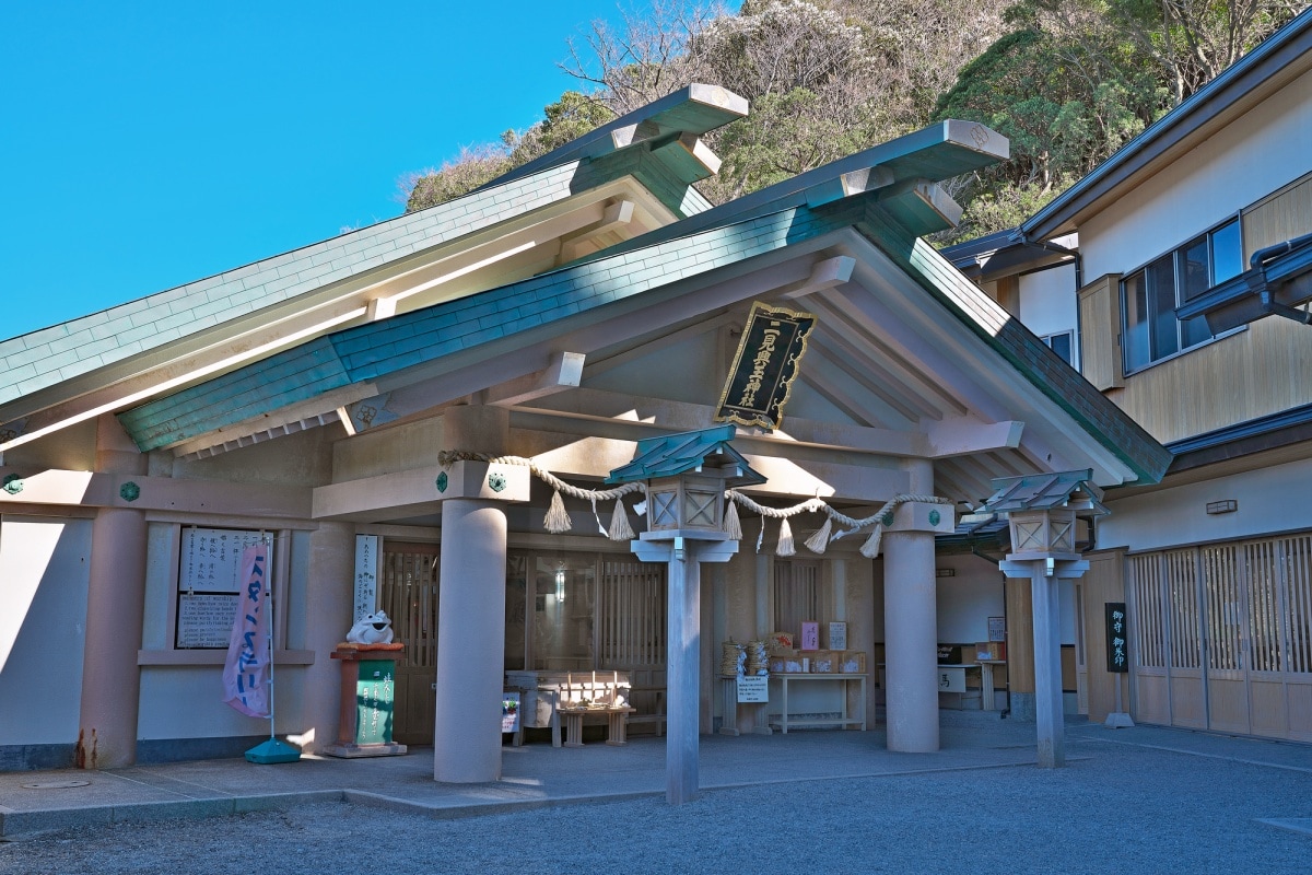 Futami Okitama Shrine