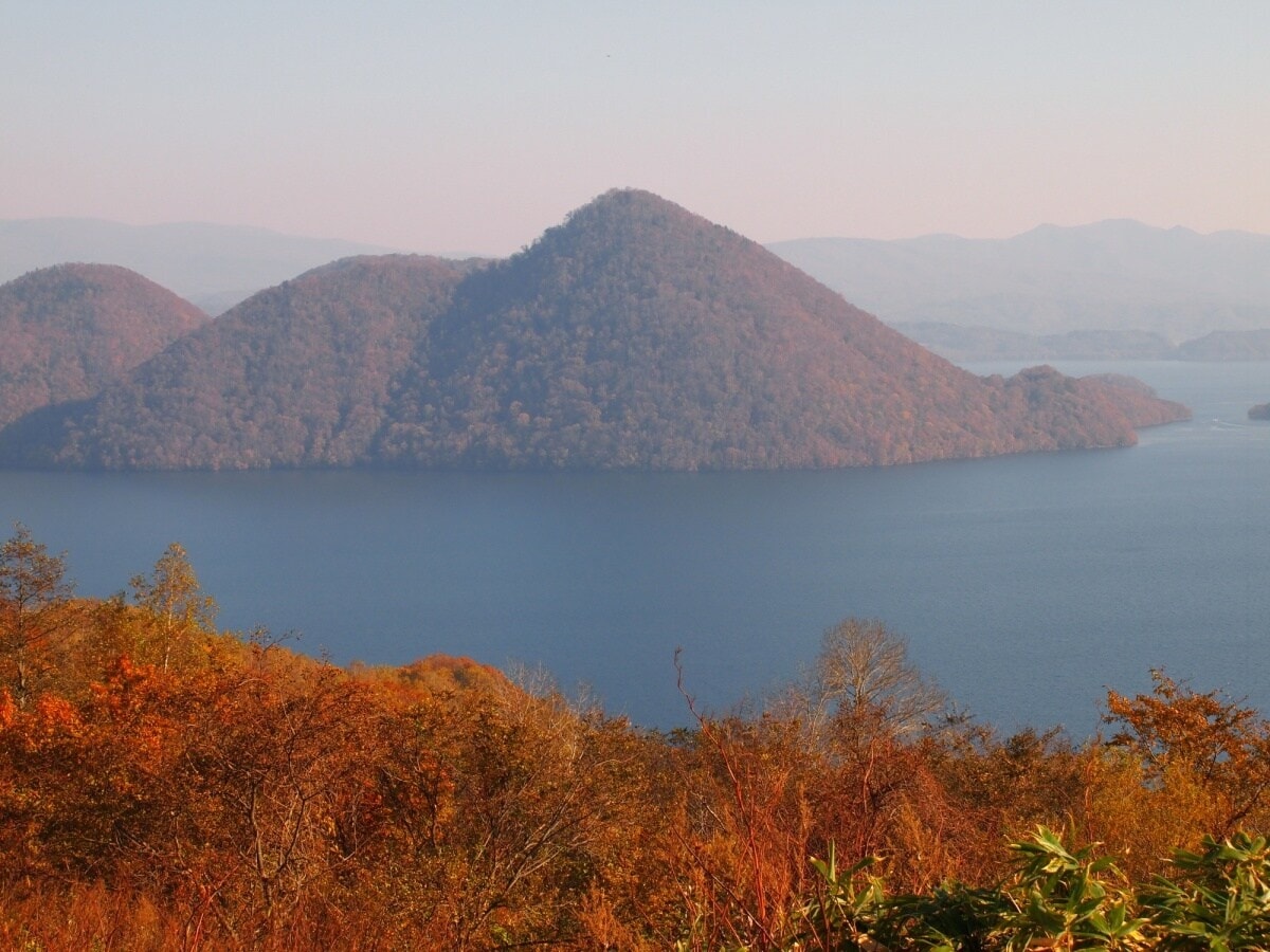 4. ทะเลสาบโทยะ ฮอกไกโด (Lake Toya, Hokkaido)