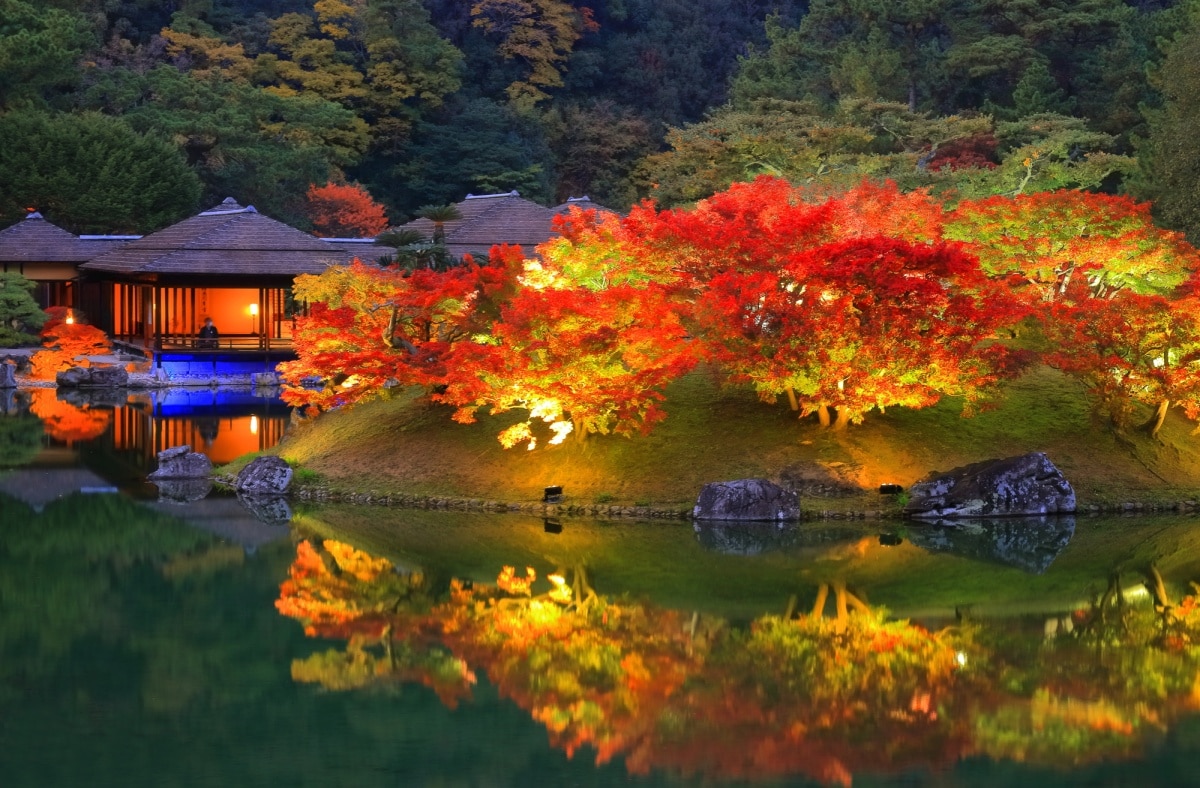 9. สวนริตสึริน - จังหวัดคางาวะ (Ritsurin Garden, Kagawa)