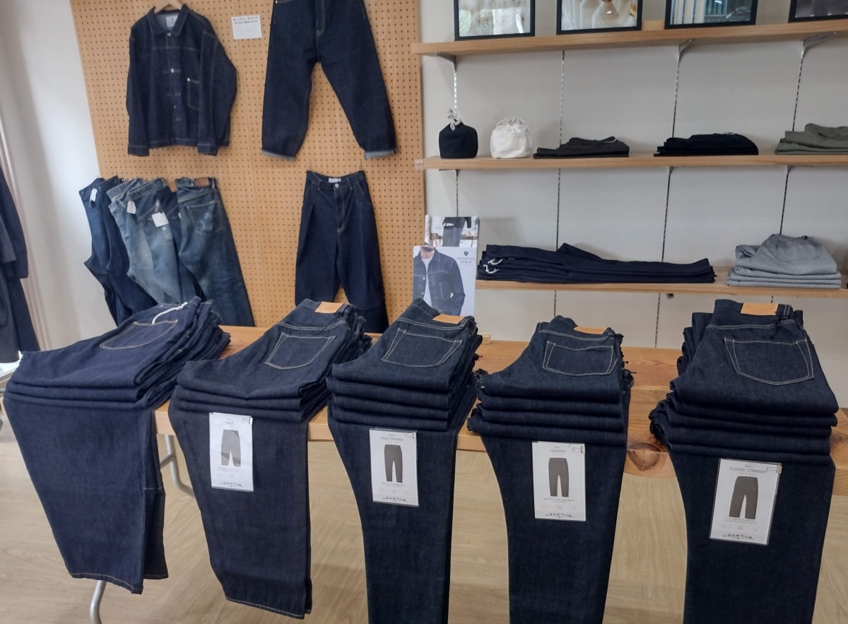 får Modernisere Downtown Shop for the Best Japanese Denim on Kojima Jeans Street | All About Japan