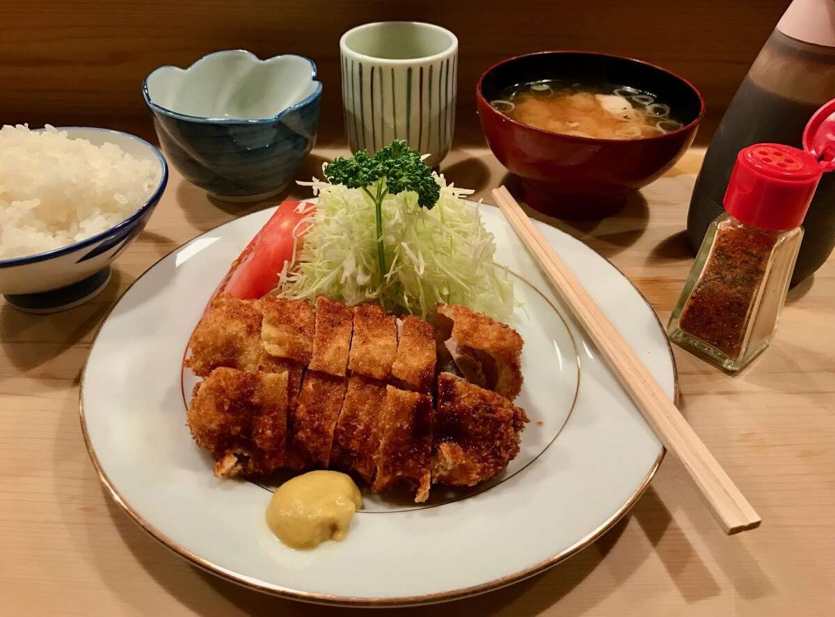 Tonki: Tonkatsu (pork cutlets) for the people