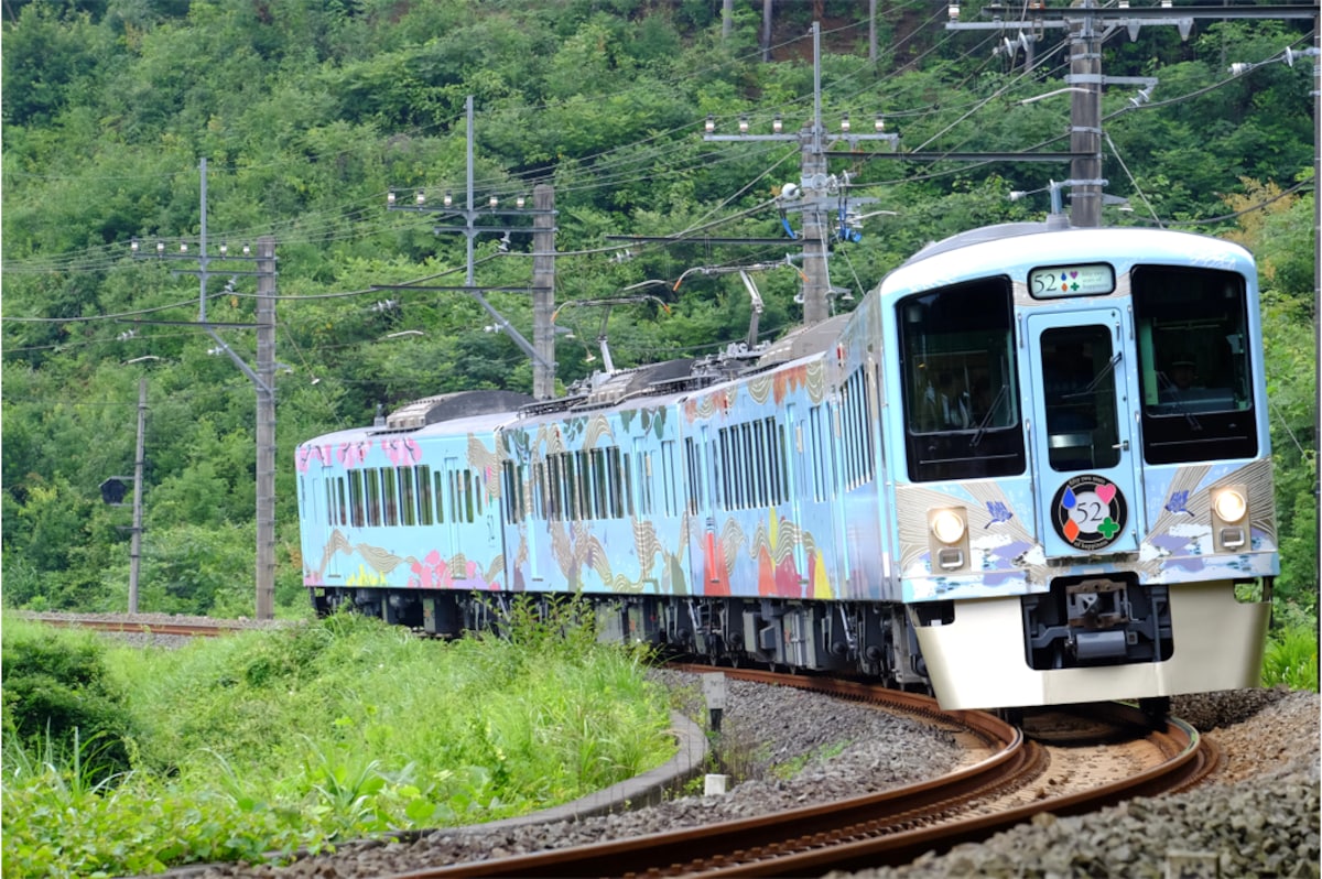 秩父風情流潟車廂的美食列車「52席的至福」